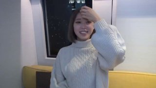 舌吻、舔逼高潮。阿姨：快夹我夹我，你这家伙你小样好坏啊，你怎么这么坏啊~哦哦哦我不要不要。